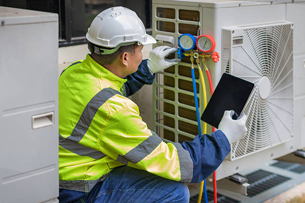 Professional Hvac technician working in Sellersville, PA
